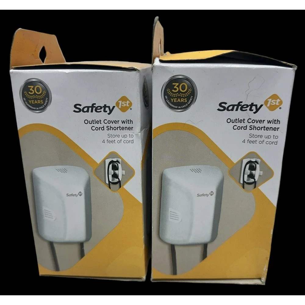 Safety 1st Outlet Cover and Cord Shortener for Baby Proofing / Lot of 2‎